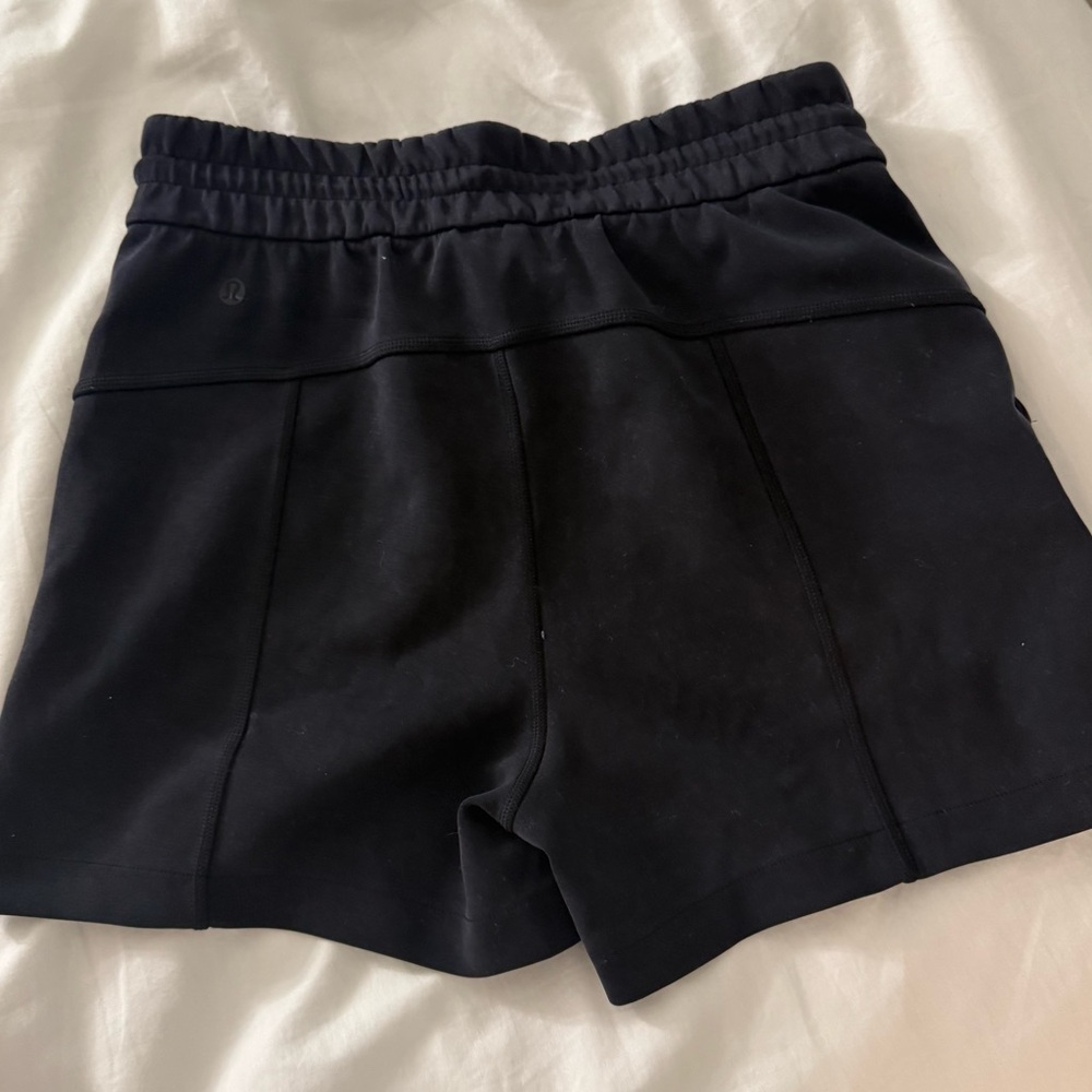 Lululemon Softstreme Shorts - Picture 6 of 7